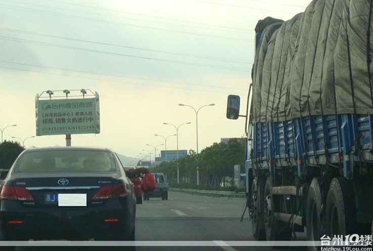 走进闻辞模具厂Wenci Mould Factory of Kunshan Development Zone 走进闻辞模具厂Wenci Mould Factory of Kunshan Development Zone