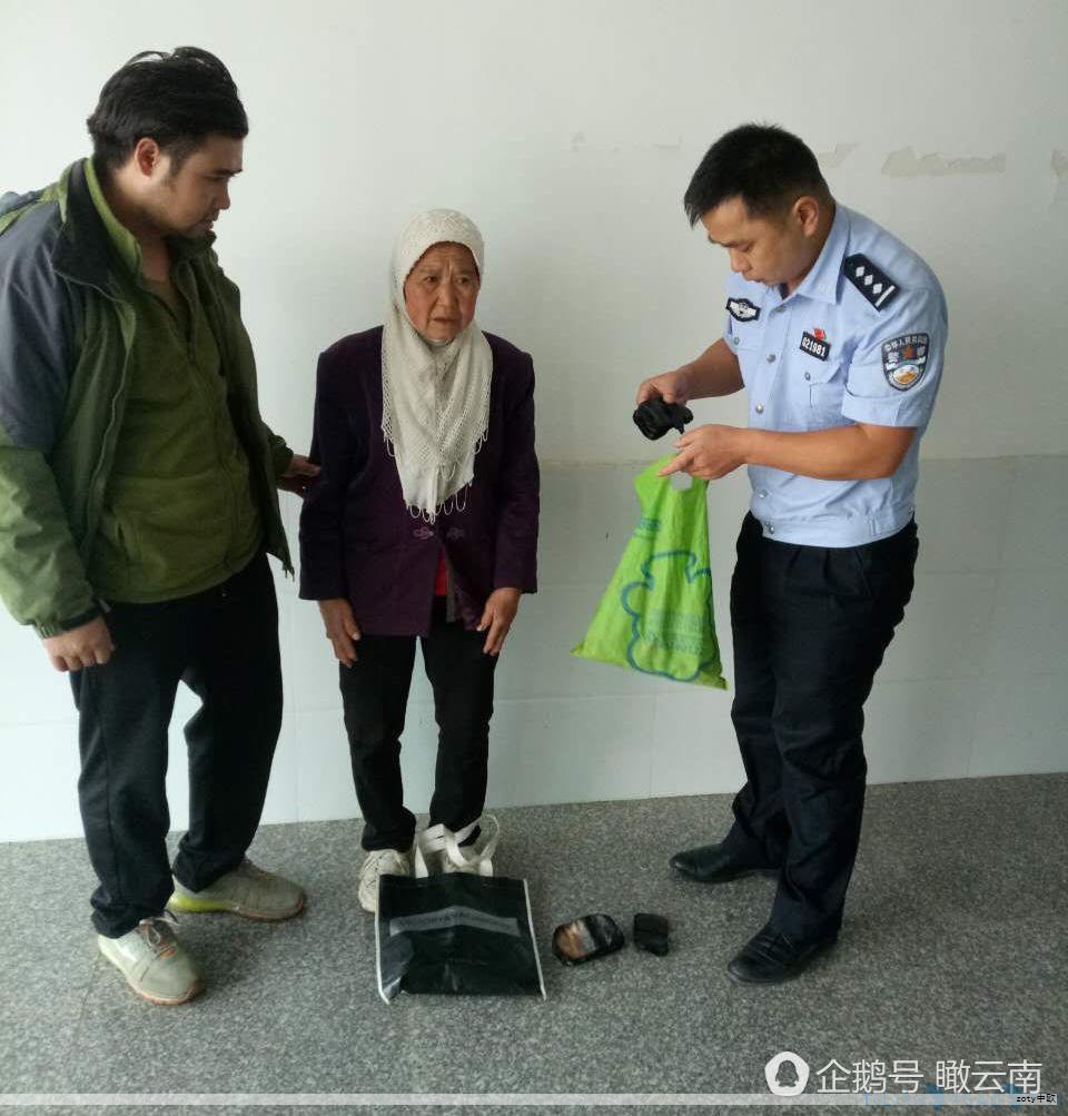 iPhone13无塑料包装盒曝光 苹果经销商晒实物：纸质撕拉式设计