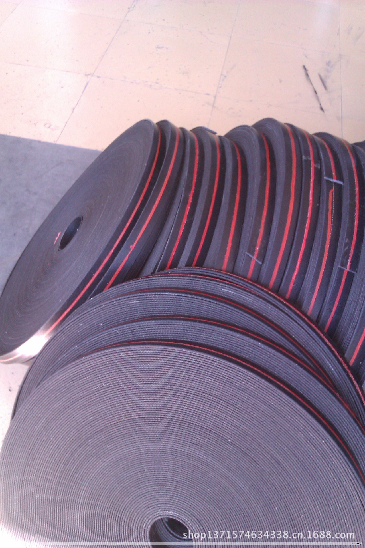 随着短视频热潮的持续，专业设备与存储需求并