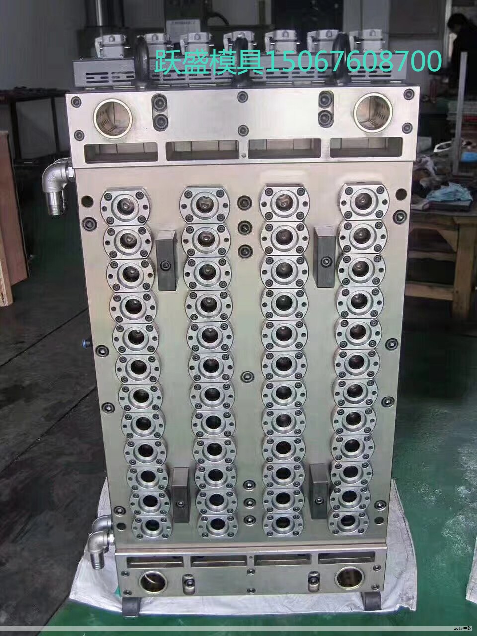 ①她成为中国首位在太空中独自行走的女航天员