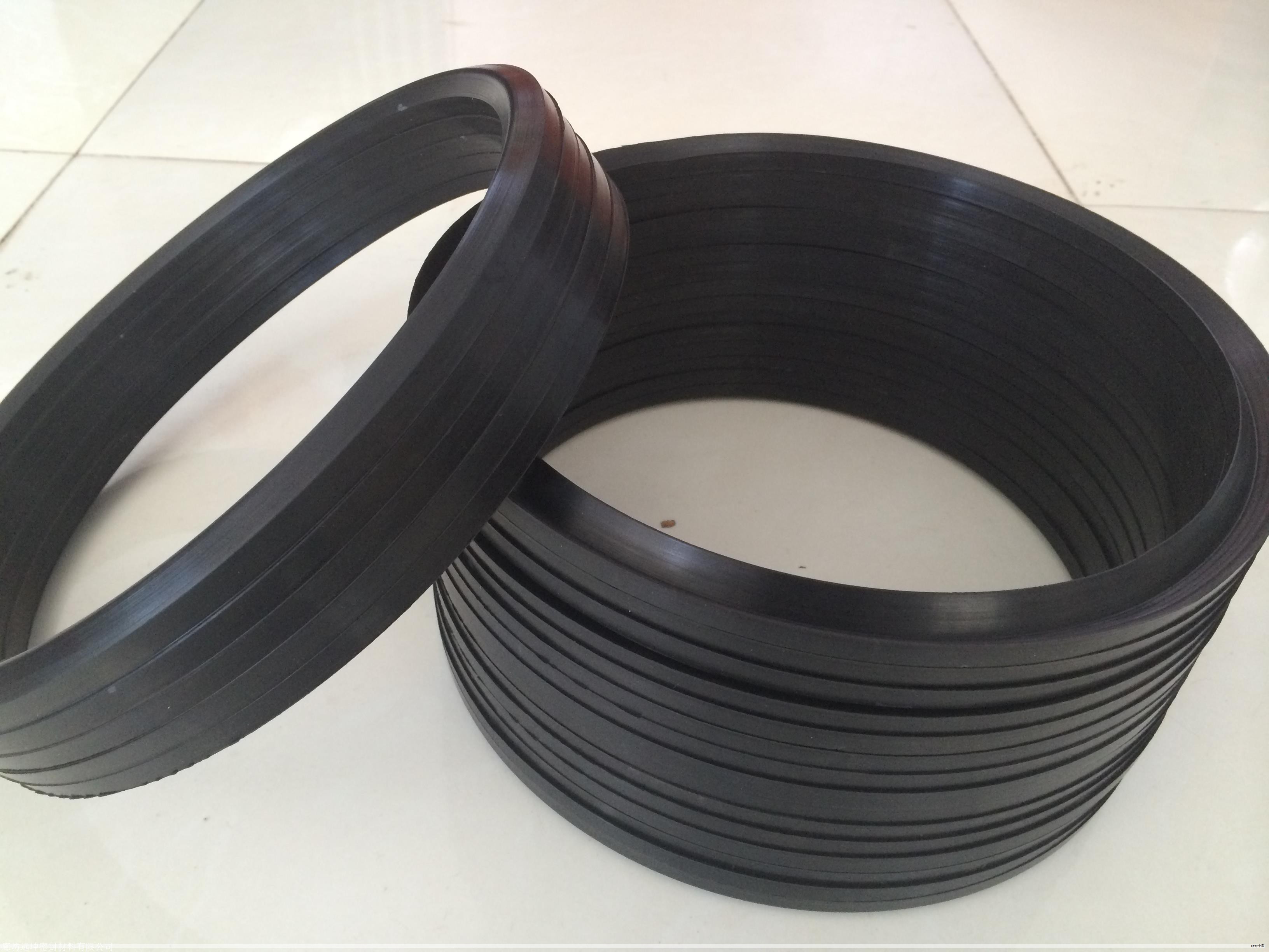 最近,欧莱雅集团与法国 IT 解决方案提供商 Eviden 携手,将数字技术引入零售端的减碳行动,覆盖生产、包装与门店环节,帮助品牌以科技手段兑现可持续承诺。单打独斗难以覆盖全部环节,跨领域合作成为优化解决方案的关键路径。下方聚焦欧莱雅当前在可持续科技领域的四家重点伙伴及其核心方向。 最近,欧莱雅集团与法国 IT 解决方案提供商 Eviden 携手,将数字技术引入零售端的减碳行动,覆盖生产、包装与门店环节,帮助品牌以科技手段兑现可持续承诺。单打独斗难以覆盖全部环节,跨领域合作成为优化解决方案的关键路径。下方聚焦欧莱雅当前在可持续科技领域的四家重点伙伴及其核心方向。