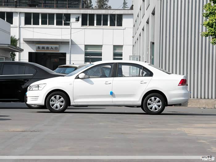 本设计围绕塑料肥皂盒注塑模具的关键结构与工艺要点展开,重点在于降低摩擦、实现可靠排气、优化冷却以及确保模具与注塑机的匹配。以下为核心设计要点的梳理与要点说明。 本设计围绕塑料肥皂盒注塑模具的关键结构与工艺要点展开,重点在于降低摩擦、实现可靠排气、优化冷却以及确保模具与注塑机的匹配。以下为核心设计要点的梳理与要点说明。