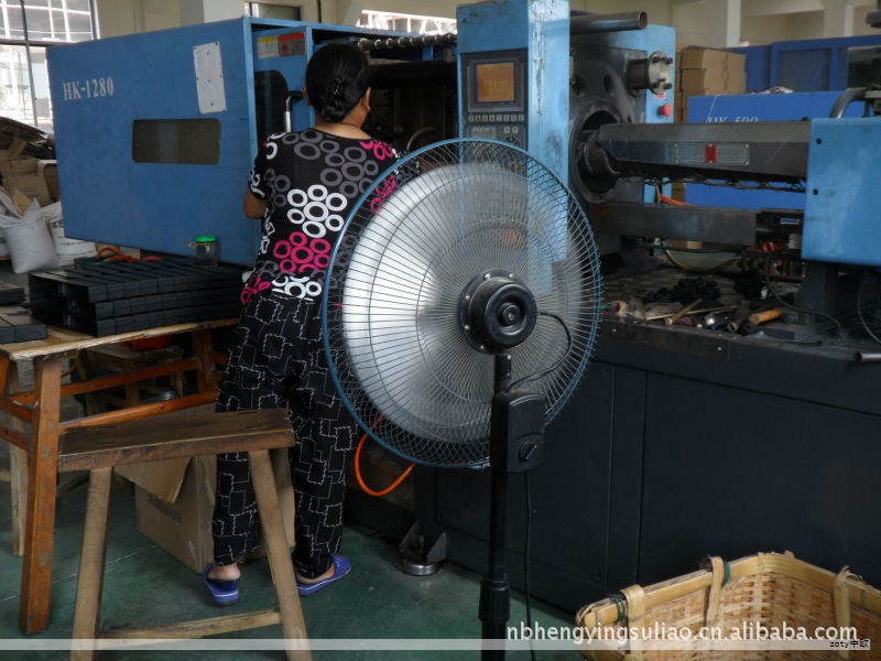 在化妆品产业链中,包材质量直接决定产品的对外形象和市场竞争力。包材不仅是容器,更关系到品牌传播与产品质量,因此企业需对包材选购与检验给予高度重视。 在化妆品产业链中,包材质量直接决定产品的对外形象和市场竞争力。包材不仅是容器,更关系到品牌传播与产品质量,因此企业需对包材选购与检验给予高度重视。