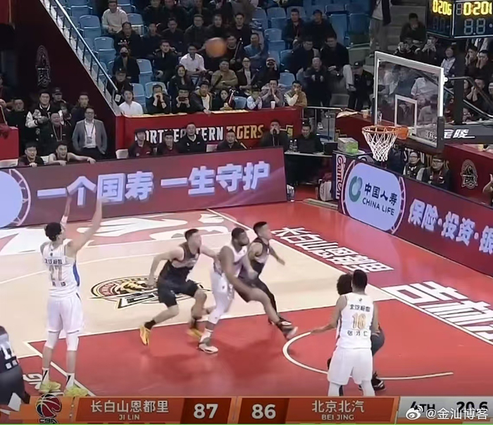 周琦8罚不中创CBA罕见纪录 北京北汽惨遭逆转