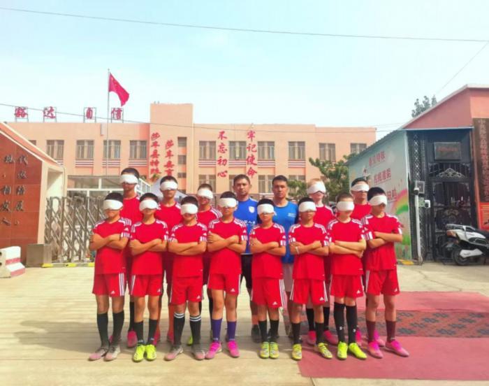 新疆盲人足球队首次亮相残特奥会 用喂喂喂诠释