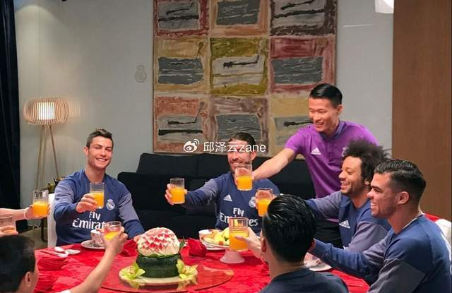 14岁中国球员李昊炎签约巴萨青训创历史