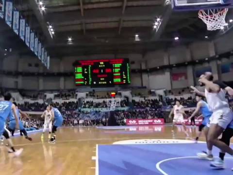 辽宁男篮主场力克北京队 末节逆转引爆全场