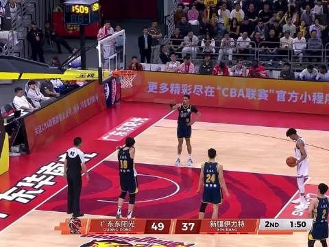 辽宁男篮主场力克北京队 末节逆转引爆全场