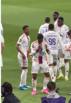 19岁巴西天才恩德里克20分钟连斩大巴黎防线 法国