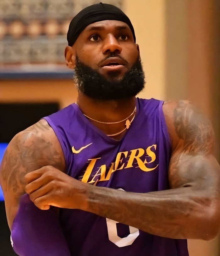 41岁勒布朗率队三连胜 揭示NBA球星衰老真相